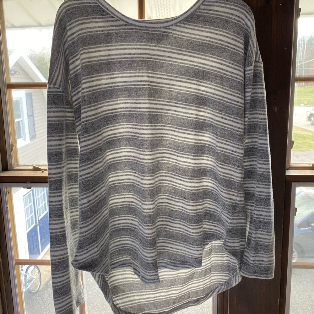 grey and white sweater